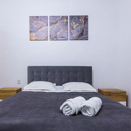 Vodna White Apartment 利沃夫 外观 照片